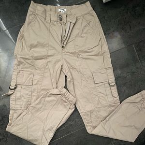 Garage beige cargo pants size small